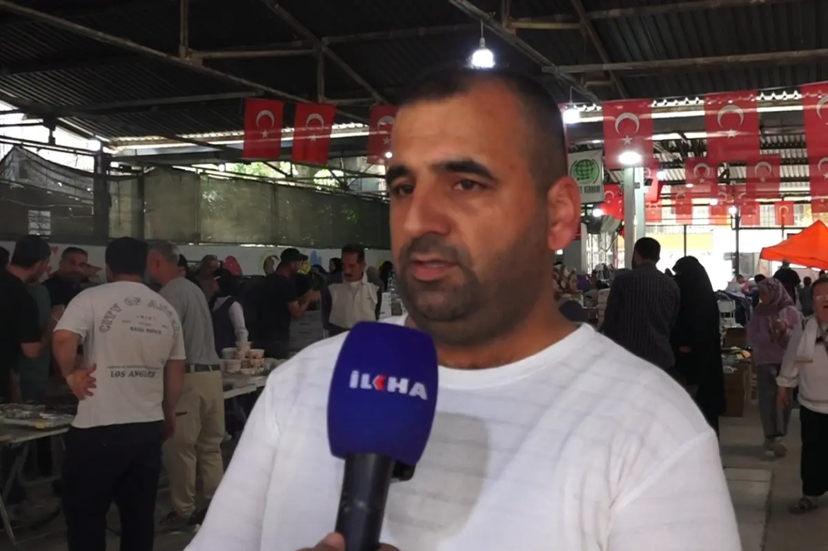 Mersin Umut Kervanı'nın yetimler yararına düzenlediği kermese yoğun ilgi galeri görseli 6