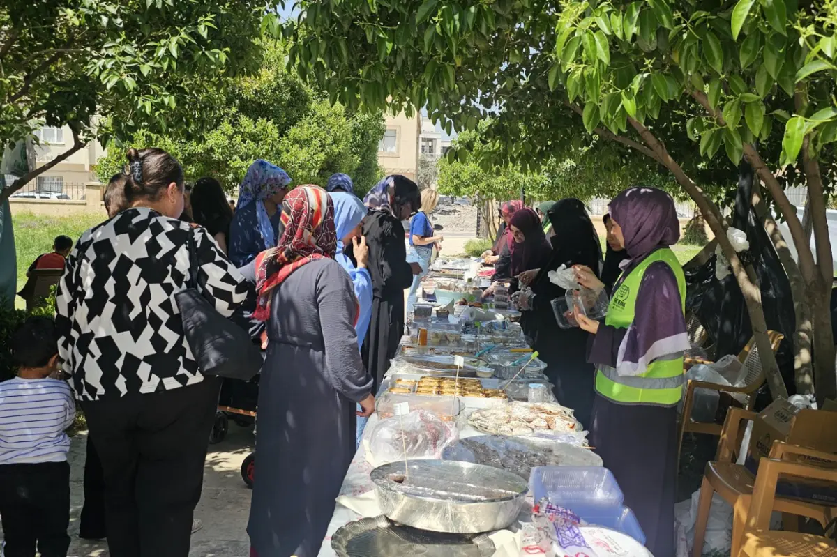 Nusaybin’de yetim ve ihtiyaç sahipleri yararına kermes düzenlendi galeri görseli 3