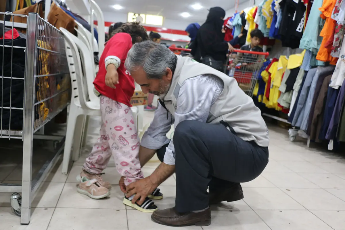 Şanlıurfa’da yetim ve muhtaç ailelere bayramlık desteği galeri görseli 2