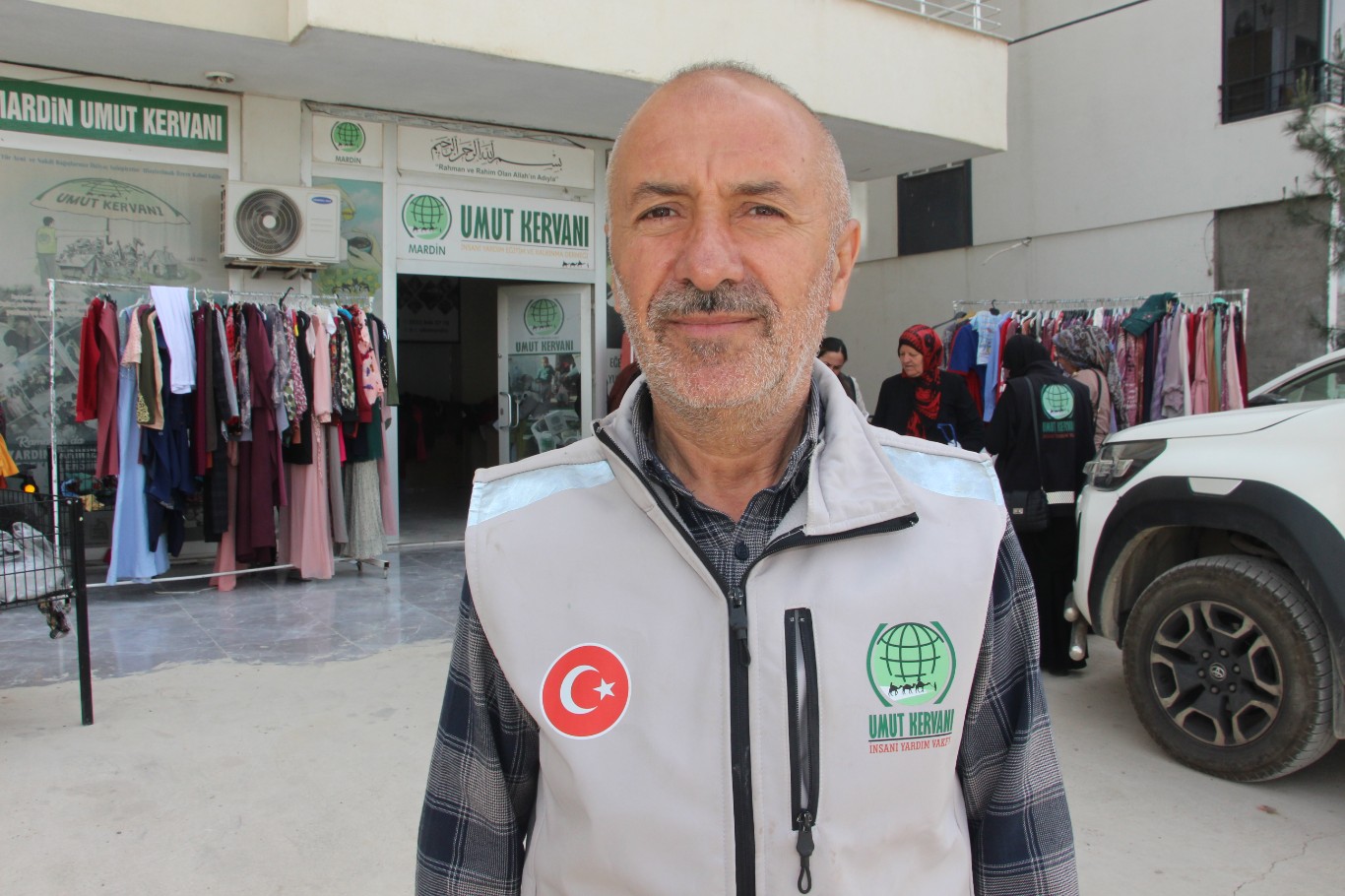 Umut Kervanı'ndan Mardin'de Kurban Bayramı öncesi giyim yardımı galeri görseli 9