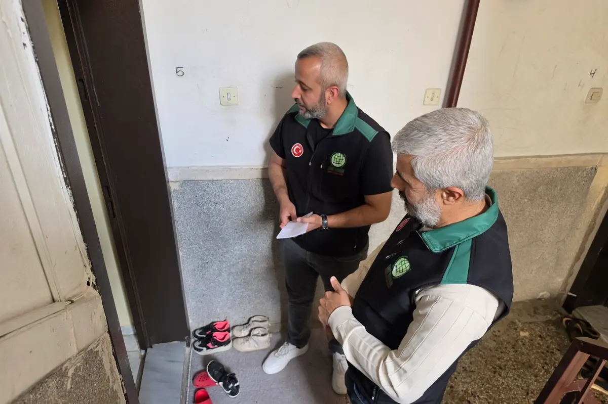Umut Kervanından Ankara'da ihtiyaç sahibi ailelere bayram desteği galeri görseli 1