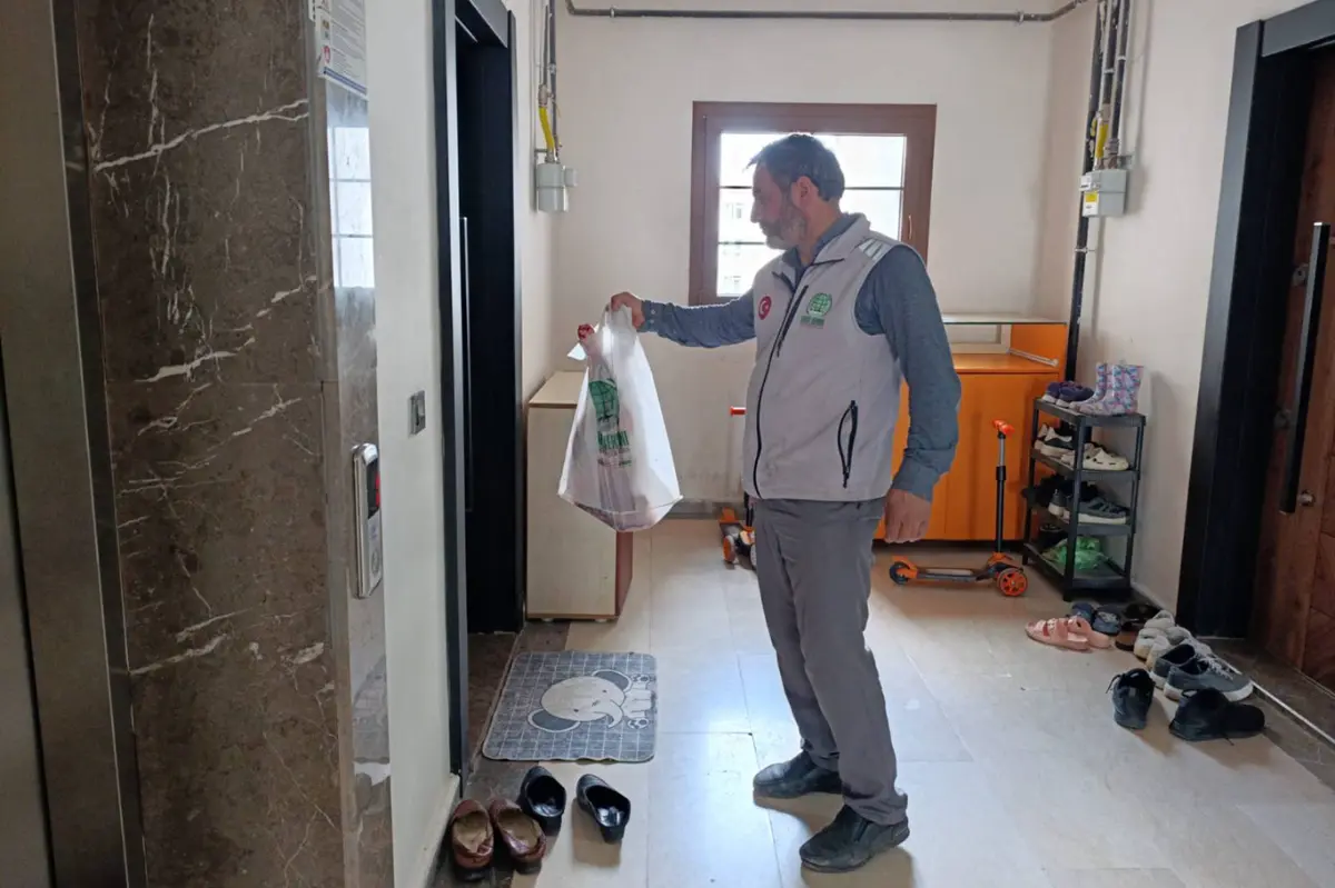 Umut Kervanı'ndan Malatya'da yüzlerce aileye kurban eti galeri görseli 4