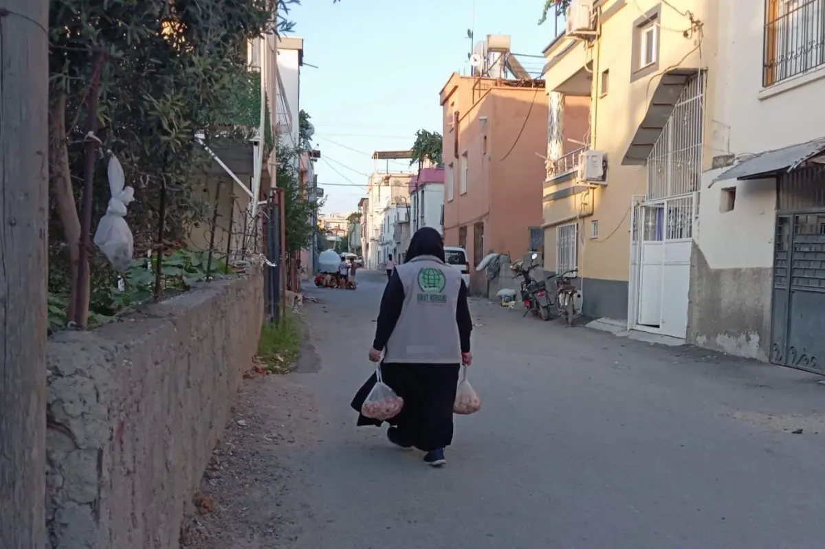 Tarsus Umut Kervanı'ndan ihtiyaç sahibi ailelere beyaz et desteği galeri görseli 3