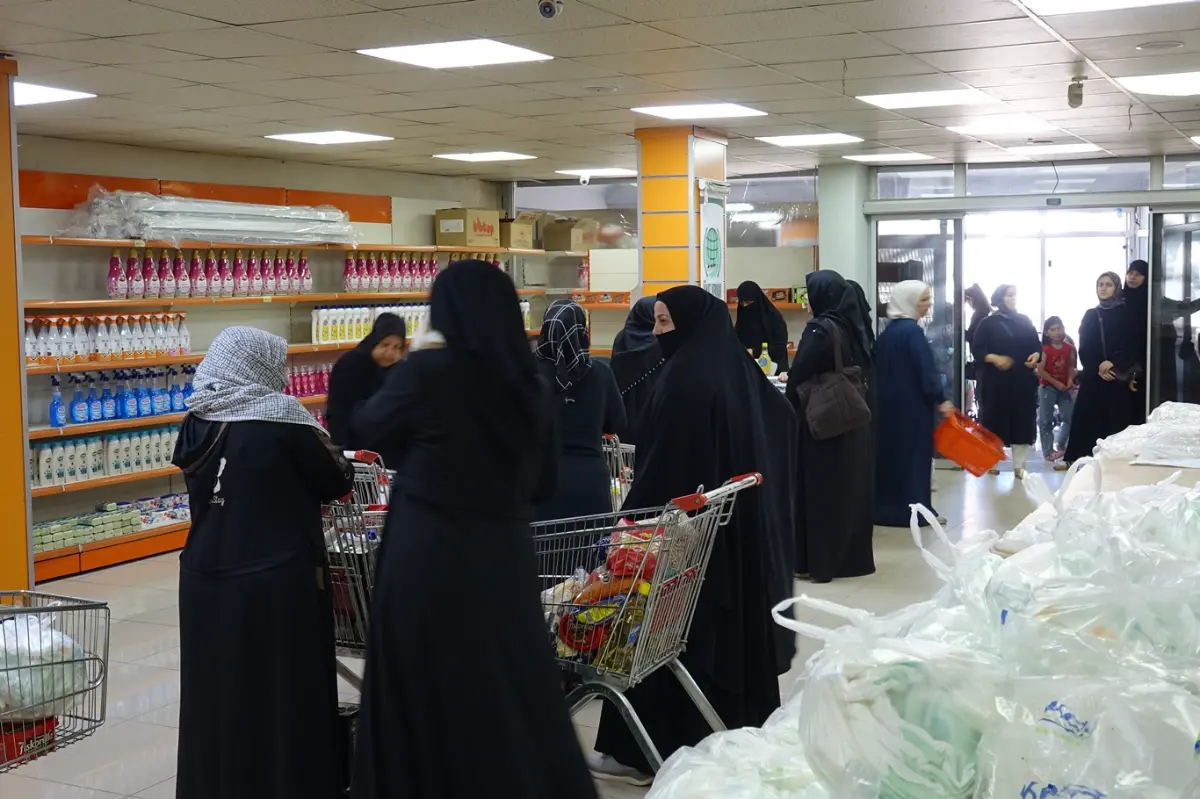 Umut Kervanı Bursa'da yüzlerce aileye gıda ve nakdi yardımında bulundu galeri görseli 9