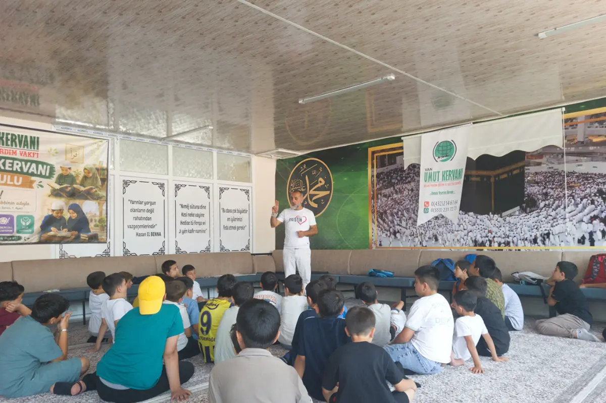 Van Umut Kervanı yaz okulu doğa gezisiyle sona erdi galeri görseli 6