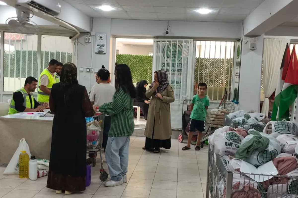 Şanlıurfa'da yüzlerce ihtiyaç sahibi aileye yardım ulaştırıldı galeri görseli 3