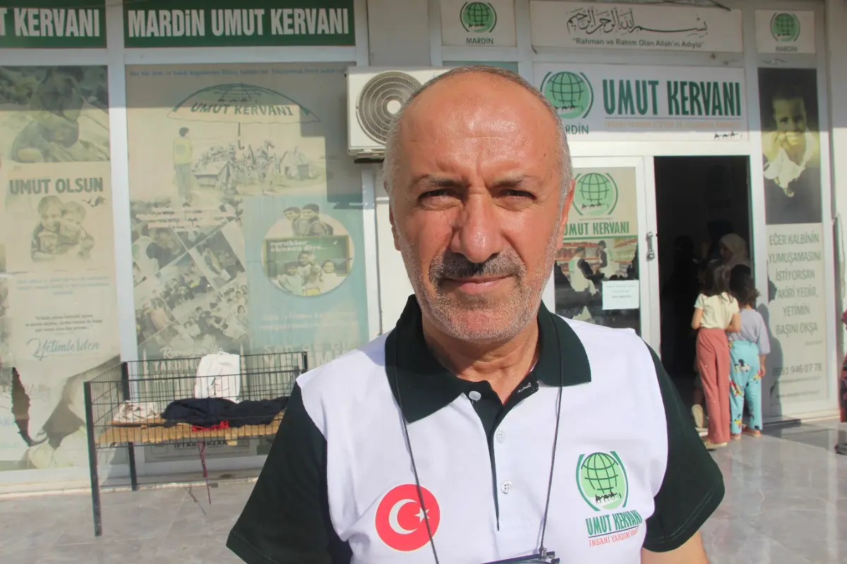 Umut Kervanından Mardin'de onlarca aileye kırtasiye yardımı galeri görseli 10