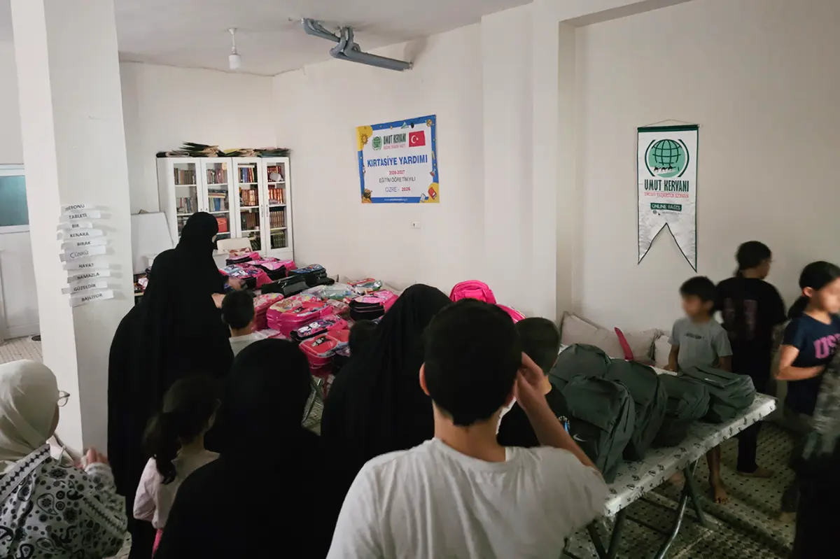 Cizre Umut Kervanı Derneğinden ihtiyaç sahibi öğrencilere kırtasiye yardımı galeri görseli 10