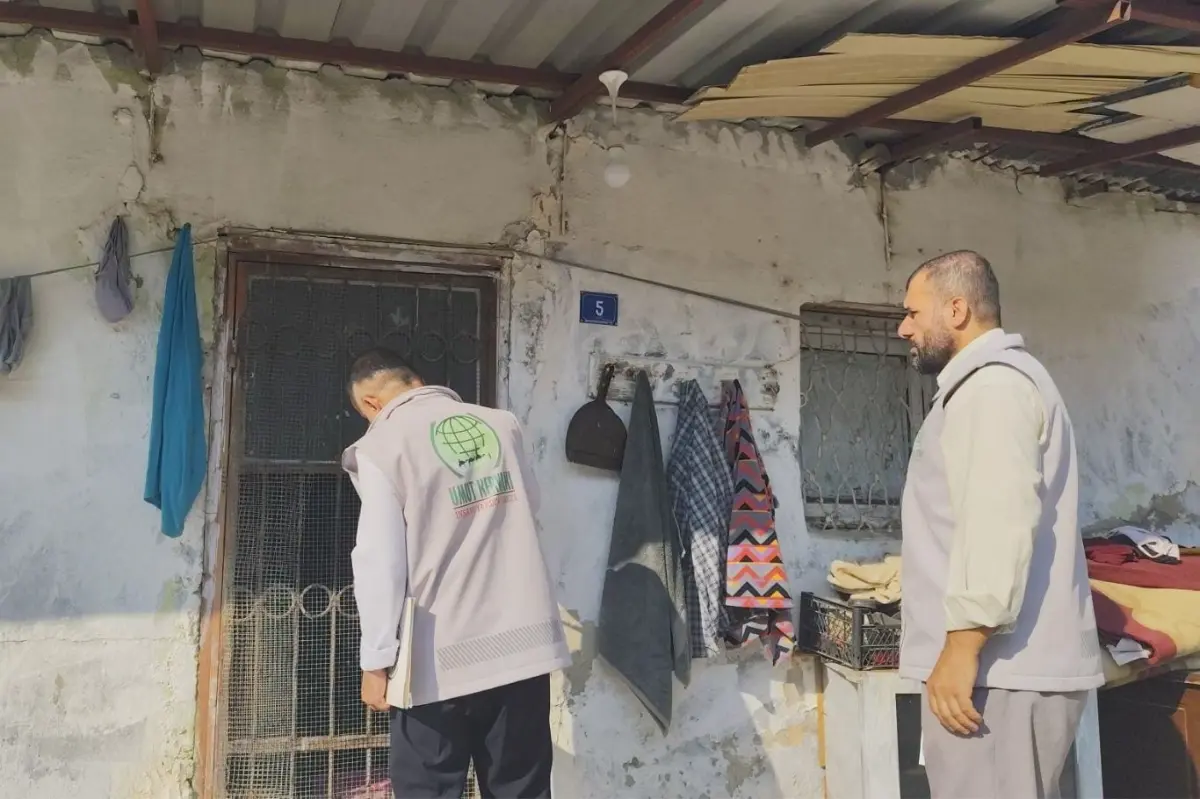 Umut Kervanından Tarsus'ta ihtiyaç sahiplerine nakdi yardım galeri görseli 2