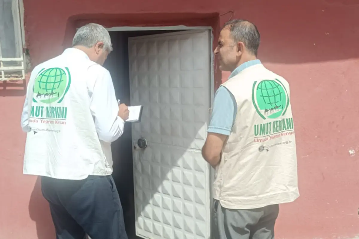 Ceylanpınar Umut Kervanından öğrencilere kırtasiye desteği galeri görseli 5