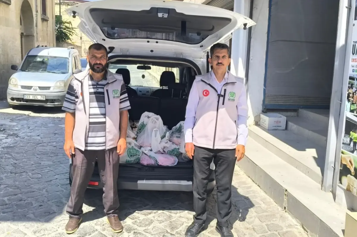 Tarsus Umut Kervanından ihtiyaç sahiplerine et ve yumurta desteği galeri görseli 5