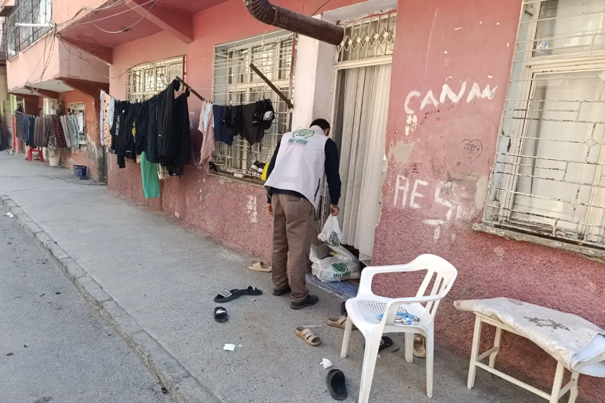 Mersin'de ihtiyaç sahibi ailelere gıda desteği galeri görseli 5
