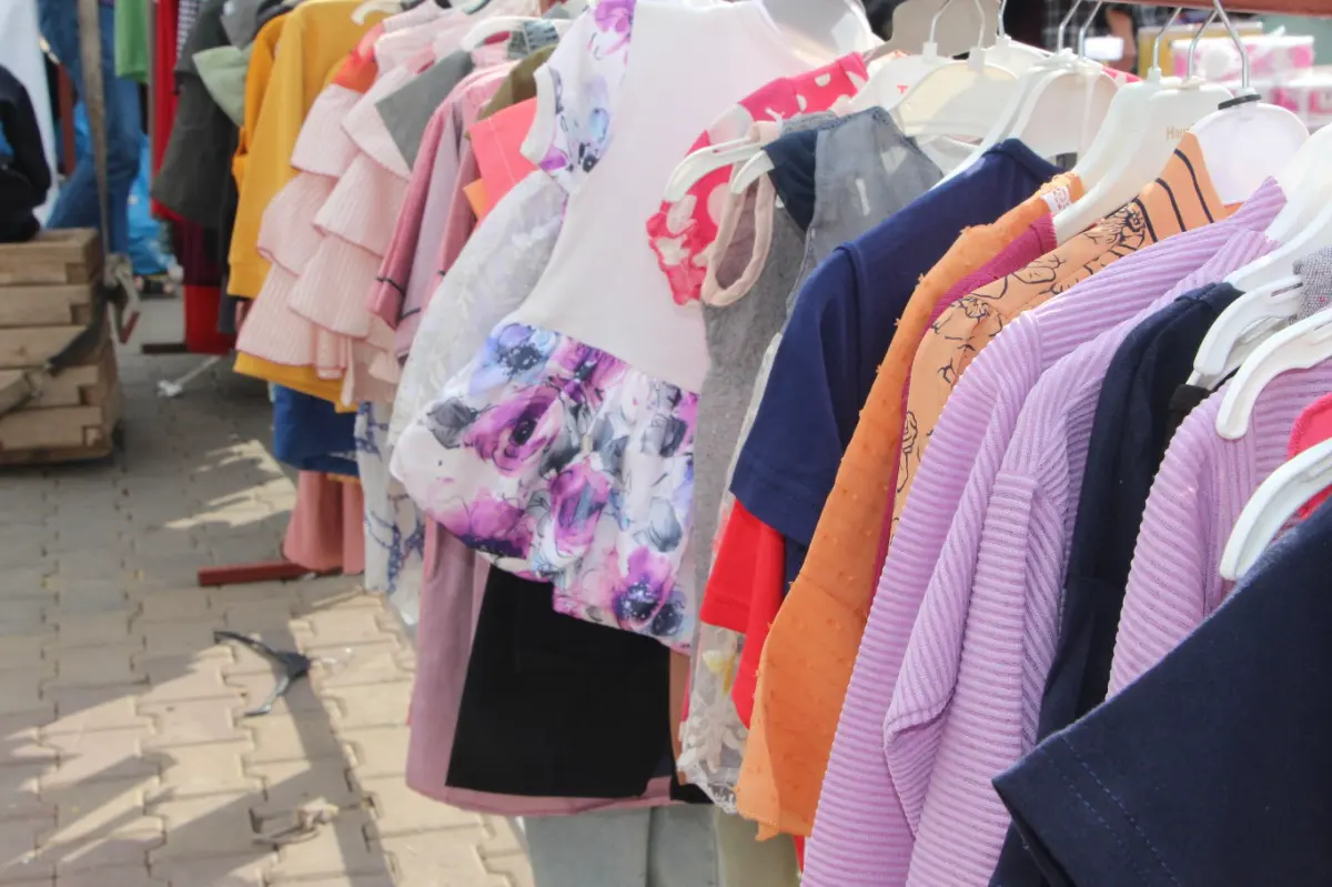 Umut Kervanı Kızıltepe’den ihtiyaç sahiplerine yönelik kermes galeri görseli 12
