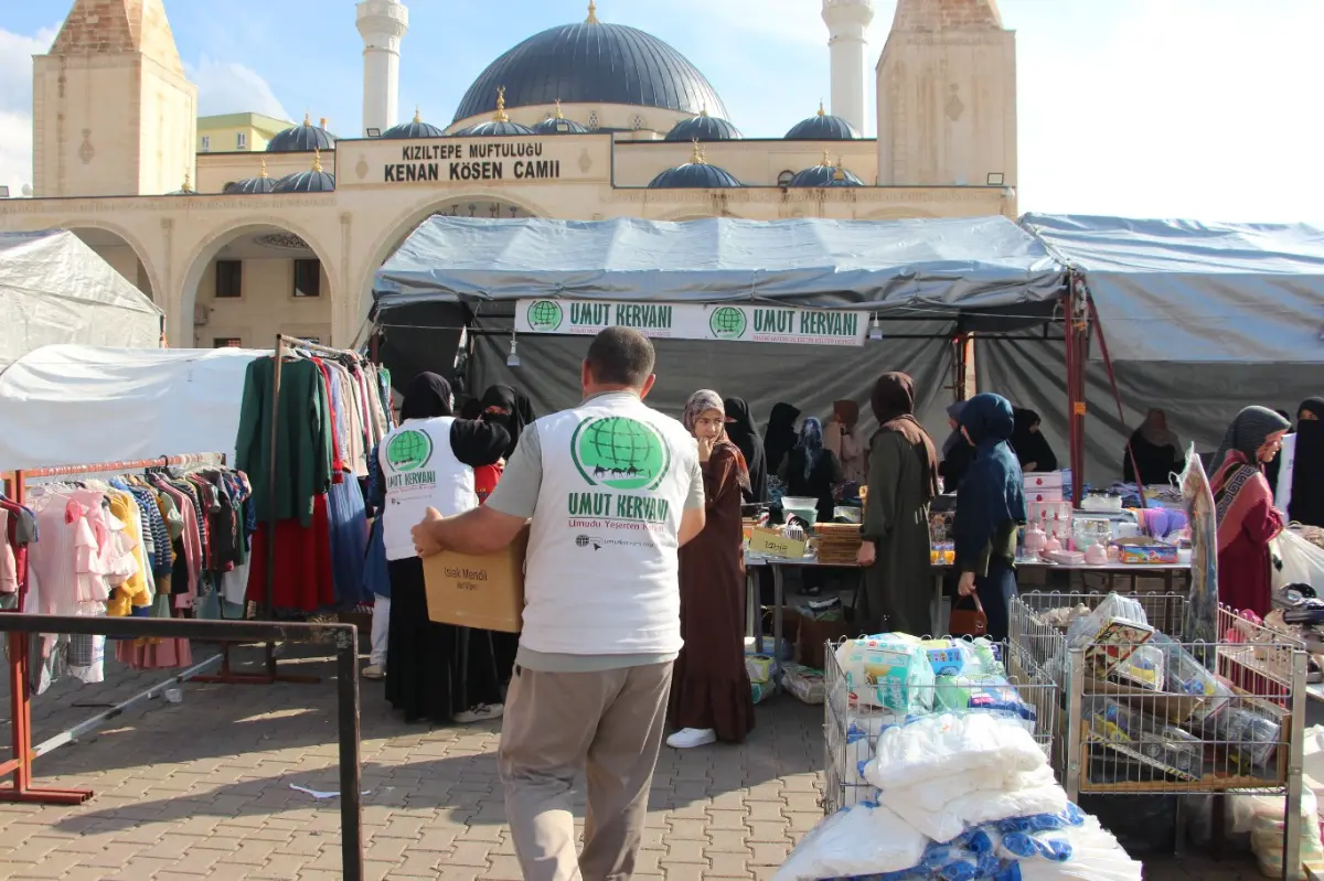 Umut Kervanı Kızıltepe’den ihtiyaç sahiplerine yönelik kermes galeri görseli 19