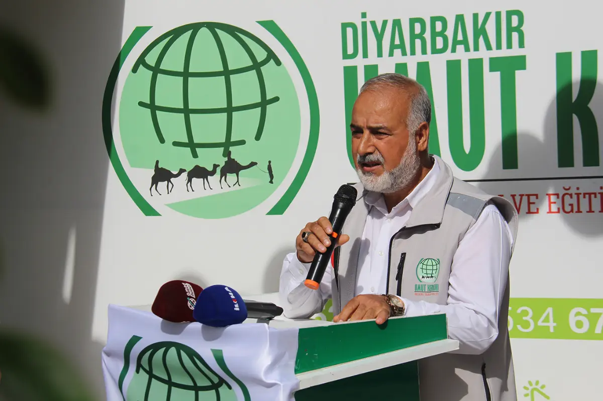 Umut Kervanı Diyarbakır'da sosyal market açtı galeri görseli 6