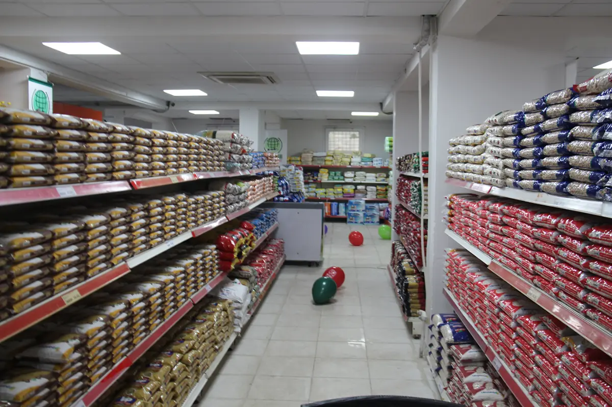 Umut Kervanı Diyarbakır'da sosyal market açtı galeri görseli 5