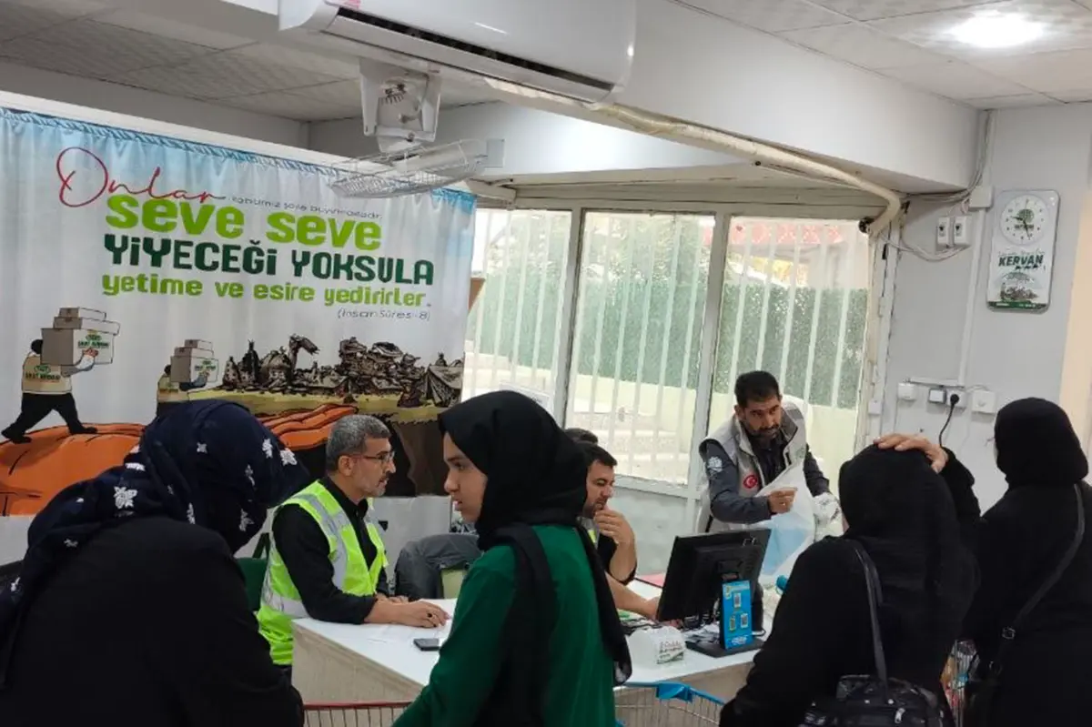Şanlıurfa'da yüzlerce ihtiyaç sahibi aileye gıda desteği galeri görseli 5