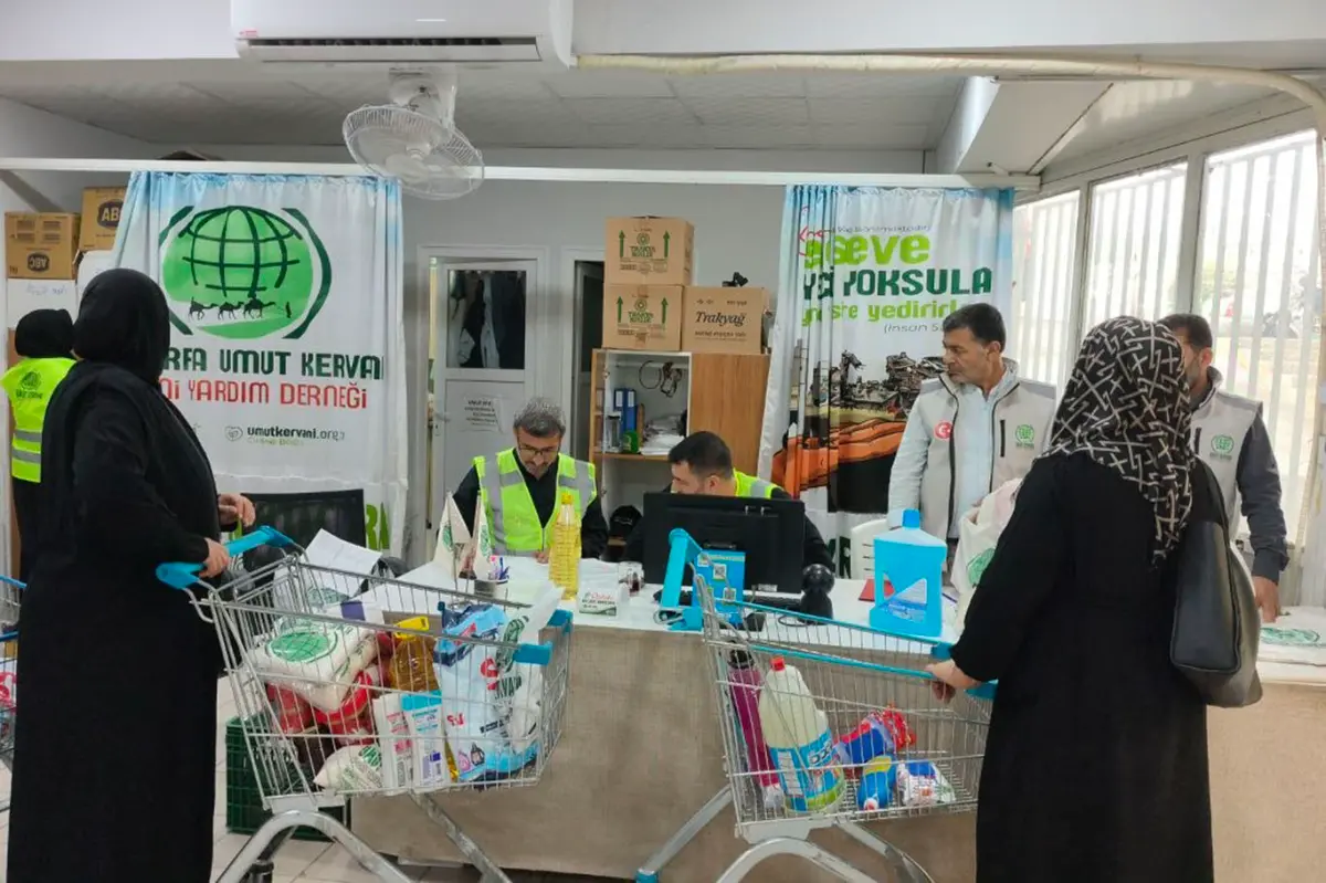 Şanlıurfa'da yüzlerce ihtiyaç sahibi aileye gıda desteği