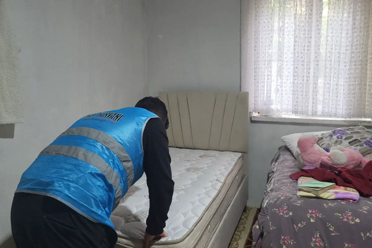 Umut Kervanının çağrısıyla mağdur aileye yardım eli uzatıldı galeri görseli 5