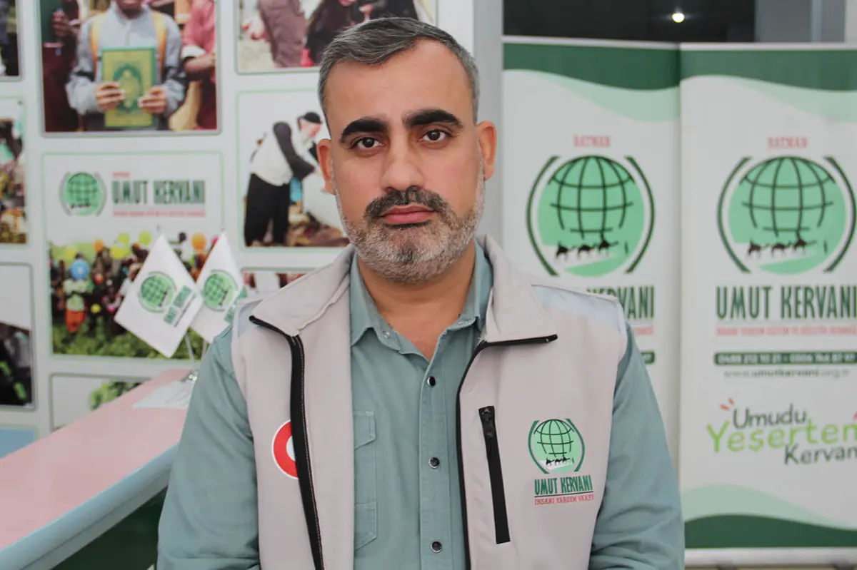 Üniversite öğrencileri kermes gelirini Gazze'ye bağışladı galeri görseli 1