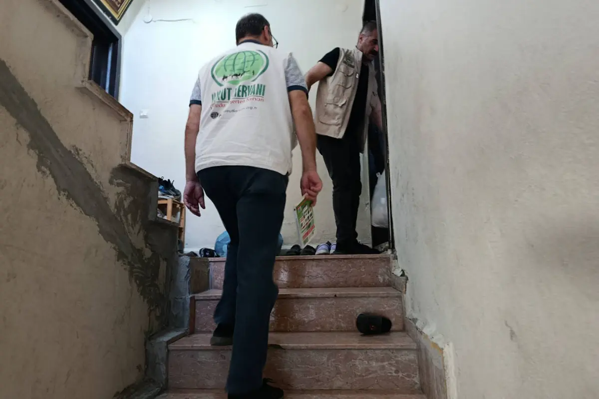 Umut Kervanı’ndan İskenderun’daki ihtiyaç sahibi ailelere destek galeri görseli 3