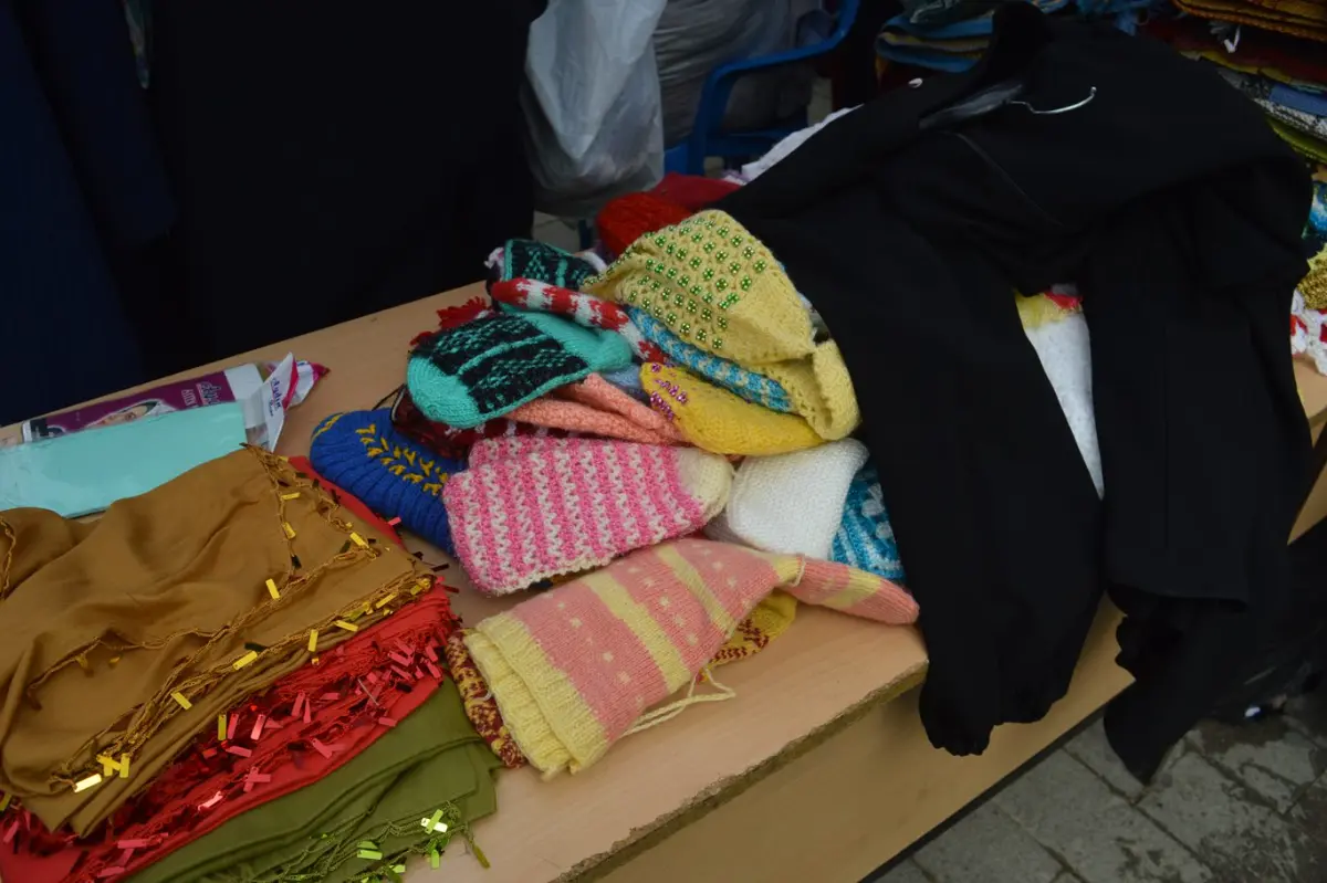 Siirt’te yetim ve ihtiyaç sahipleri için kermes galeri görseli 1