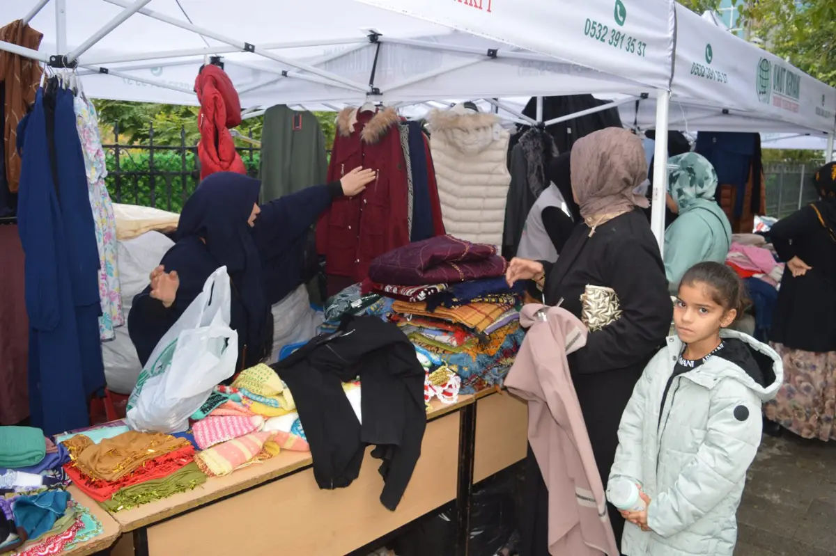 Siirt’te yetim ve ihtiyaç sahipleri için kermes galeri görseli 8