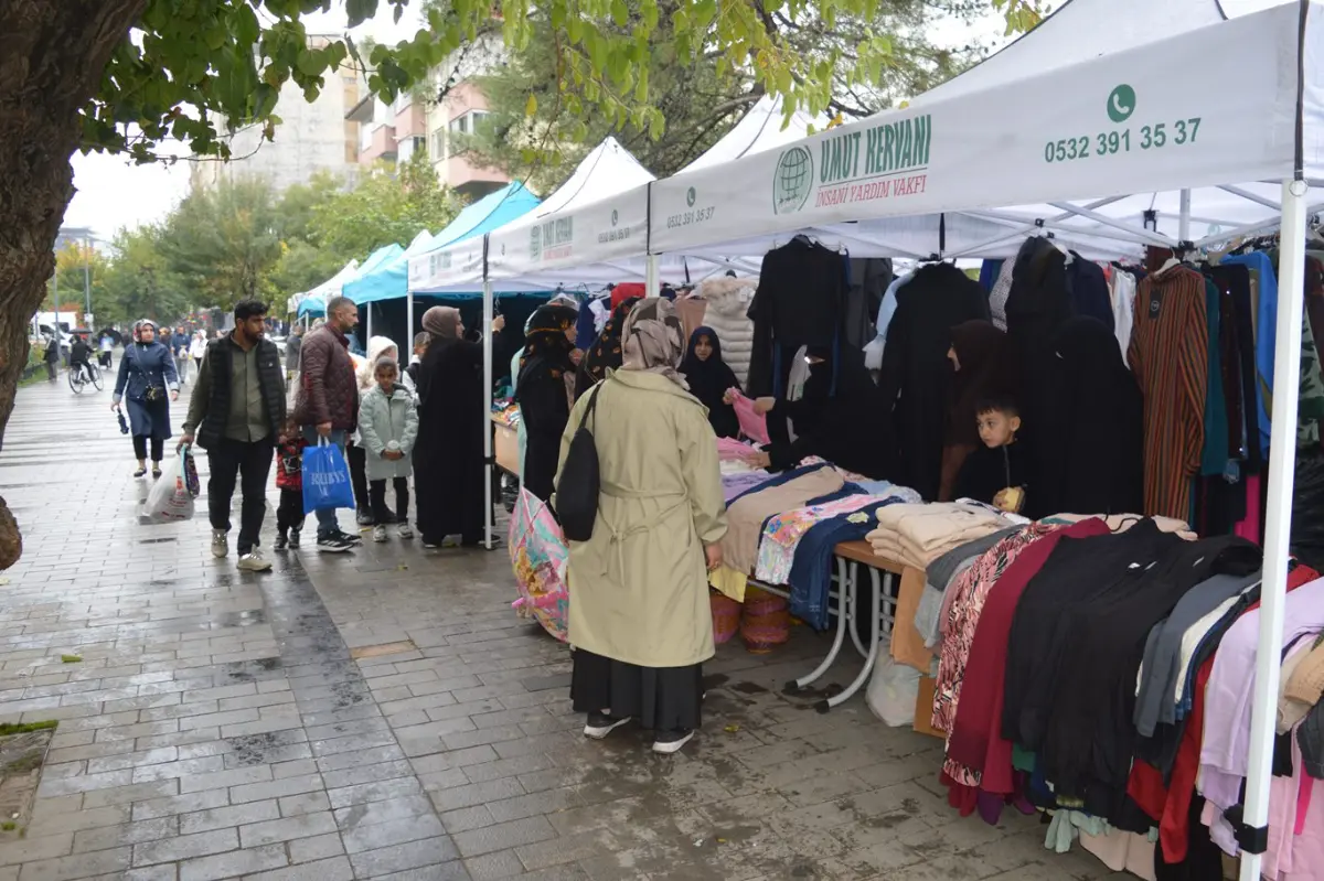 Siirt’te yetim ve ihtiyaç sahipleri için kermes